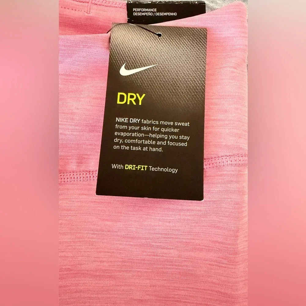 Nike Women's Soft Pink Leggings